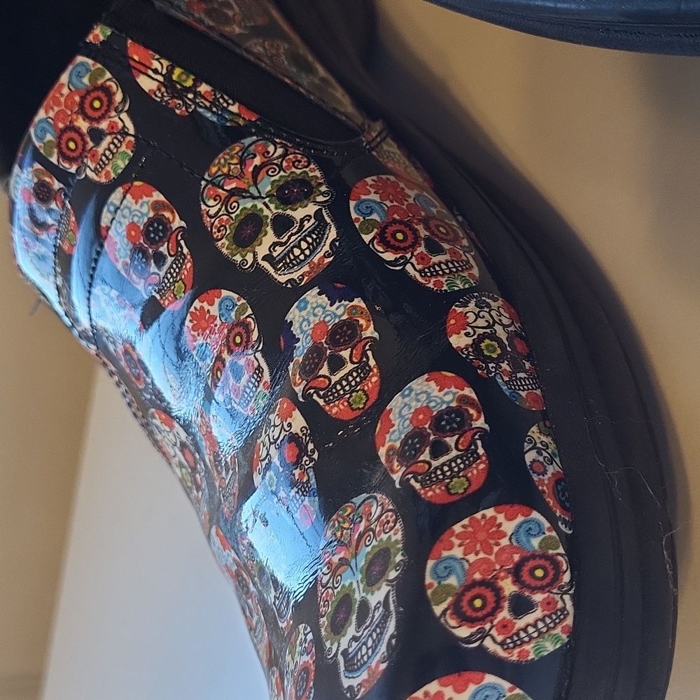 Easy Street size 9 slip resistant slip on shoes sugar skull - Picture 3 of 14